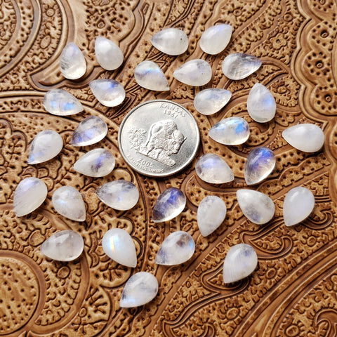 8x12mm Rainbow Moonstone Pear Cab (1 pc)